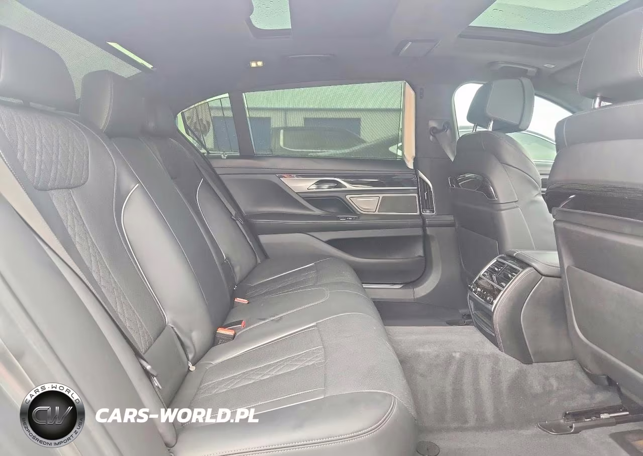 2018 BMW 750 I VIN:WBA7F0C59JGM23072 - 10