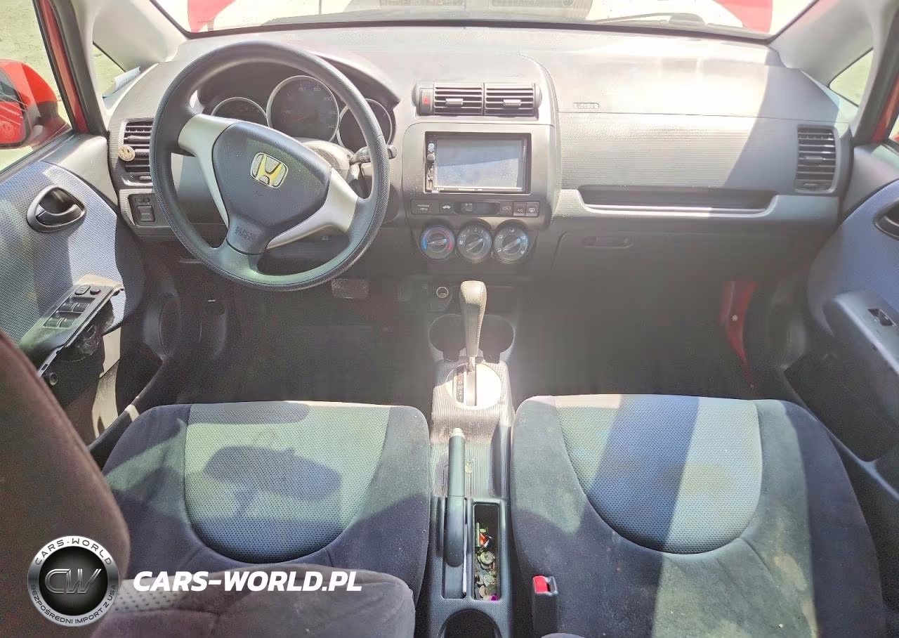 2008 Honda Fit VIN:JHMGD38438S061742 - 8