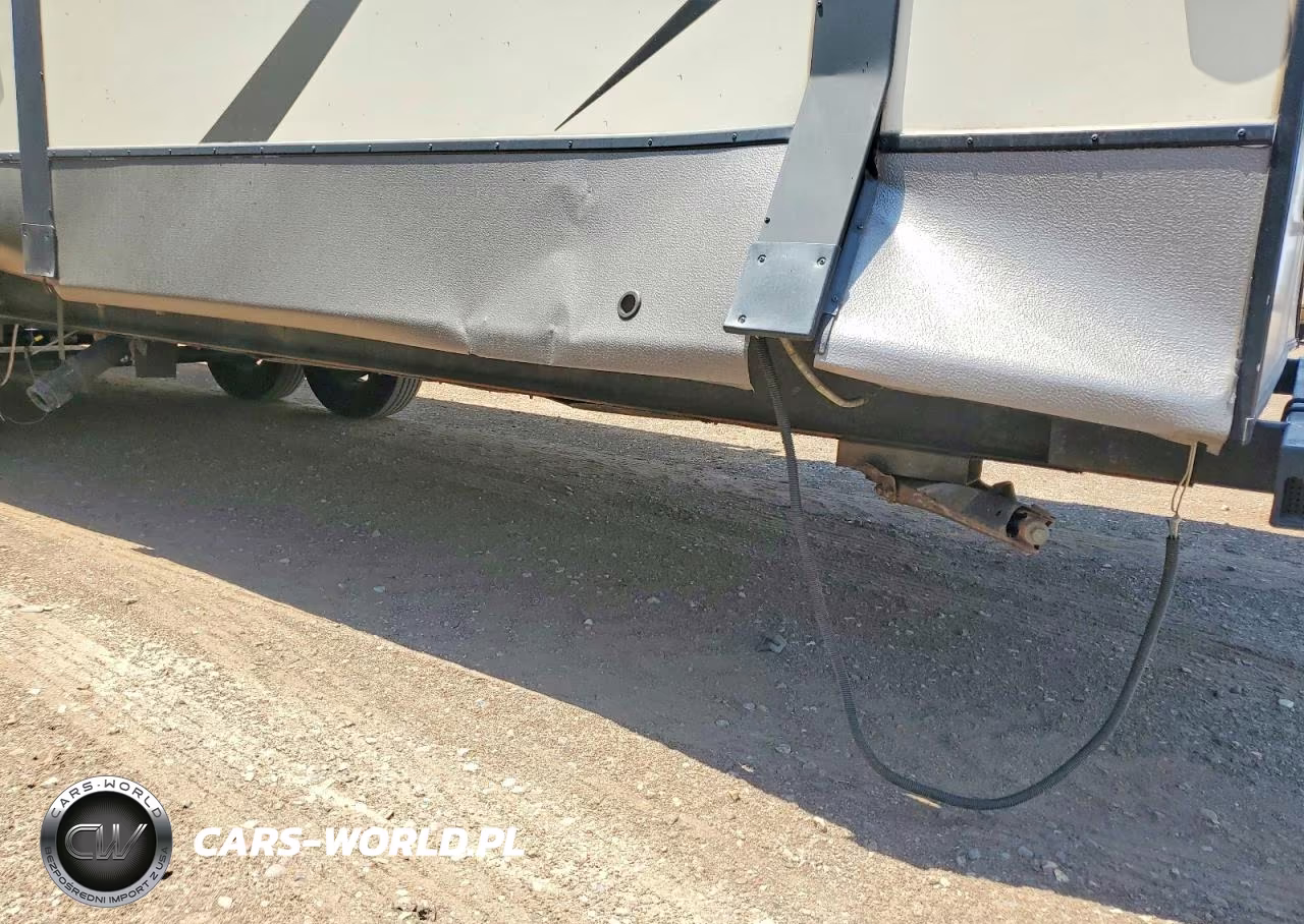 2018 Keystone Volante Camper VIN:4YDF36021J6361528 - 9
