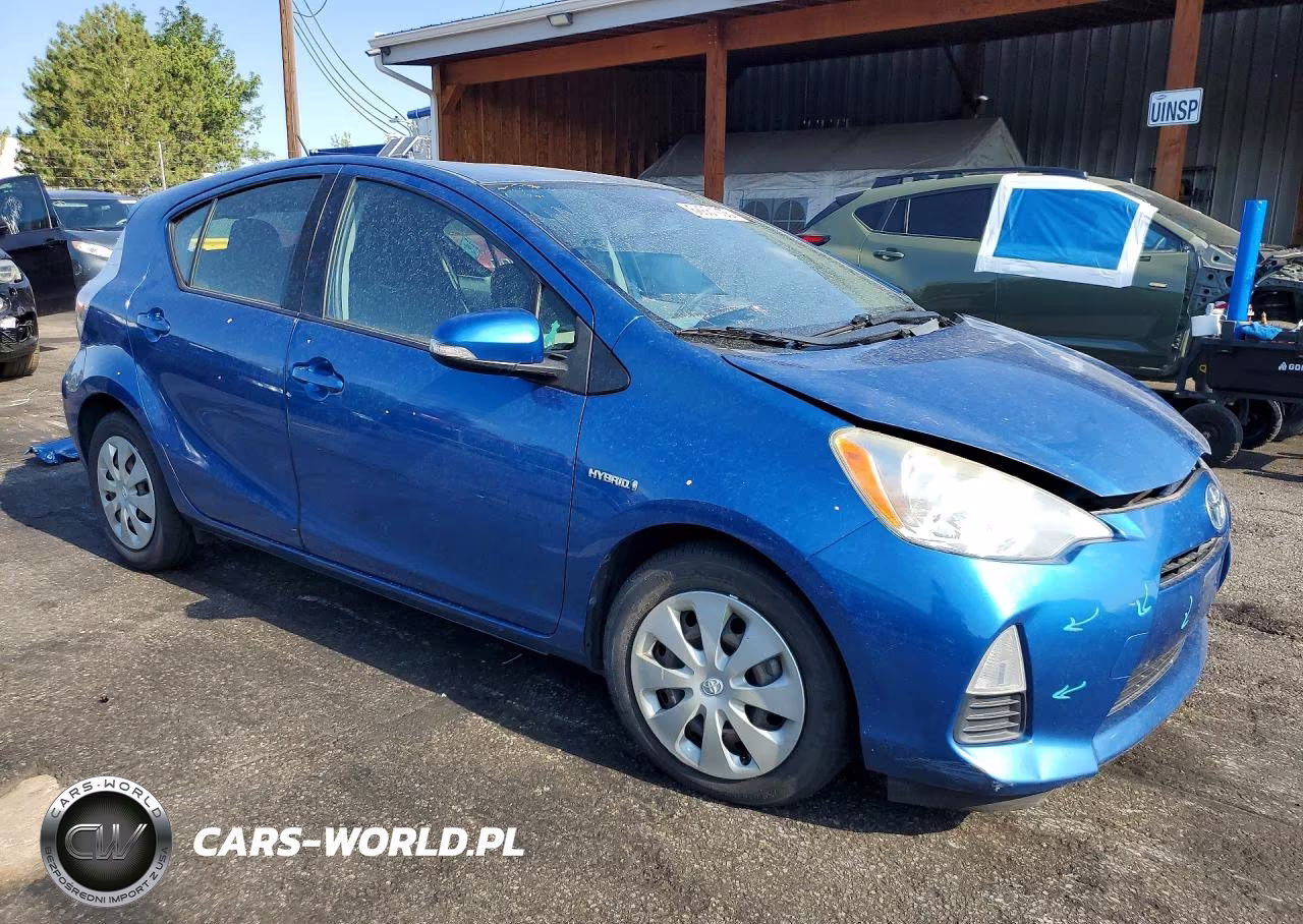 2012 Toyota Prius C Two VIN:JTDKDTB33C1527650 - 4