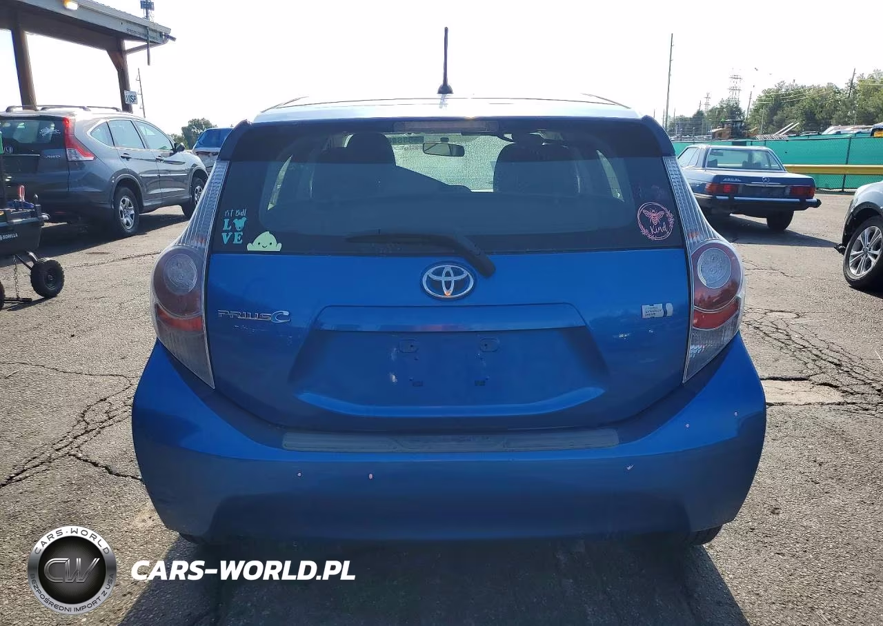 2012 Toyota Prius C Two VIN:JTDKDTB33C1527650 - 6