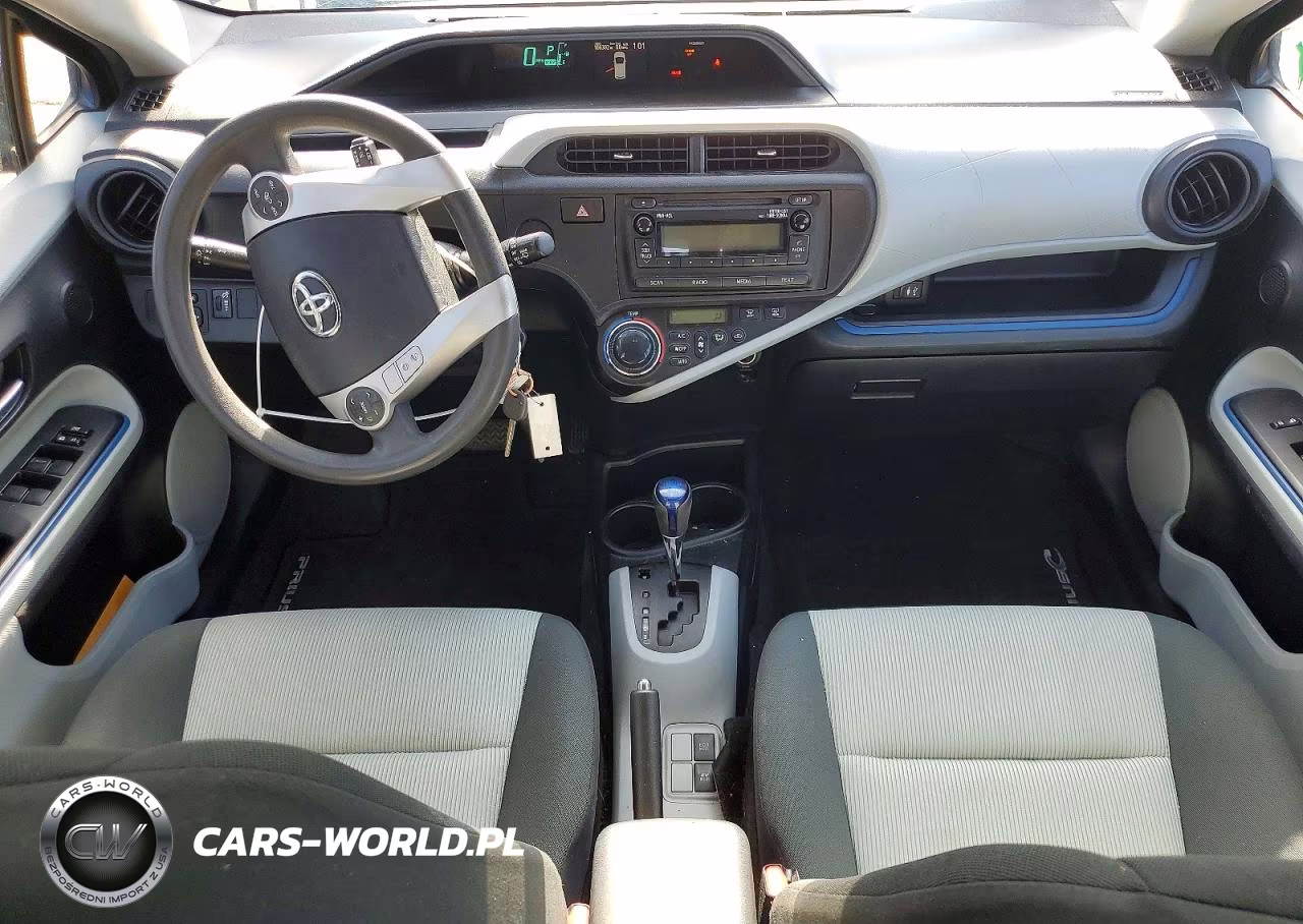 2012 Toyota Prius C Two VIN:JTDKDTB33C1527650 - 8