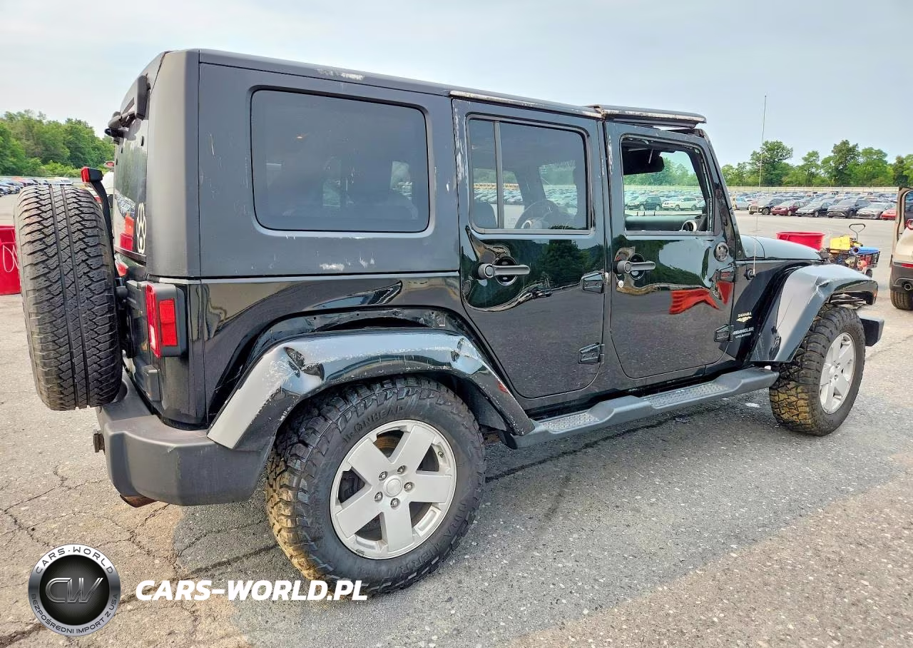 2008 Jeep Wrangler Unlimited Sahara VIN:1J4GA59148L551766 - 3