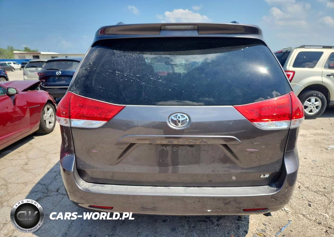2013 Toyota Sienna Le VIN:5TDKK3DC2DS402923 - 6