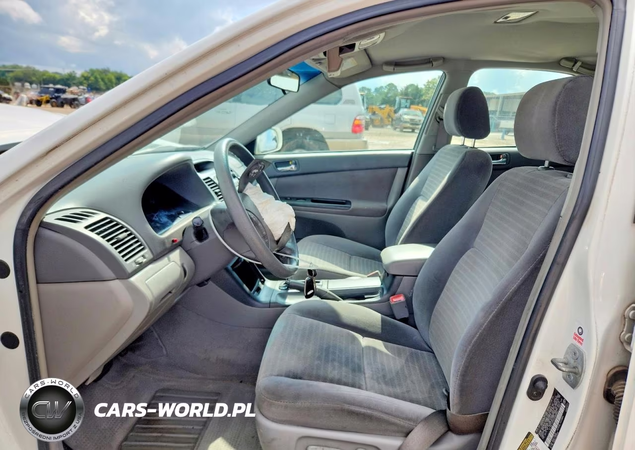 2005 Toyota Camry Le VIN:4T1BE32K05U596880 - 7
