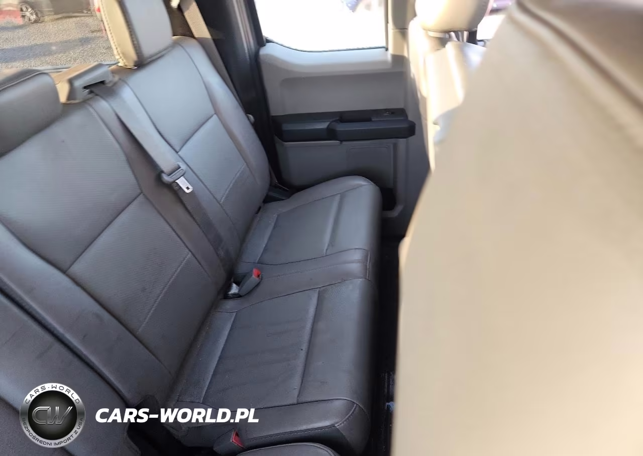 2018 Ford F150 Super Cab VIN:1FTEX1CB4JFB52267 - 10