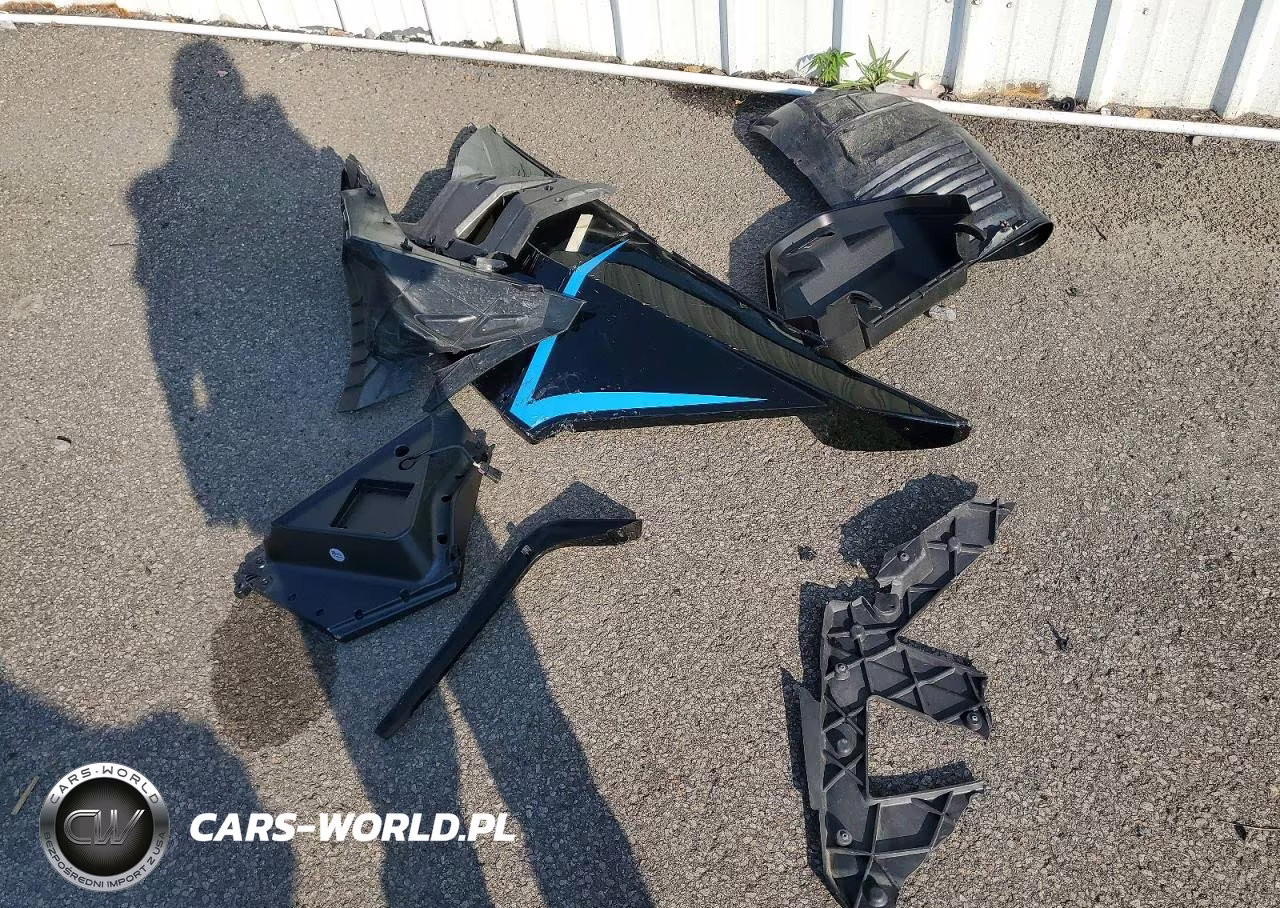 2020 Polaris Slingshot R VIN:57XAARHB8L8137311 - 9