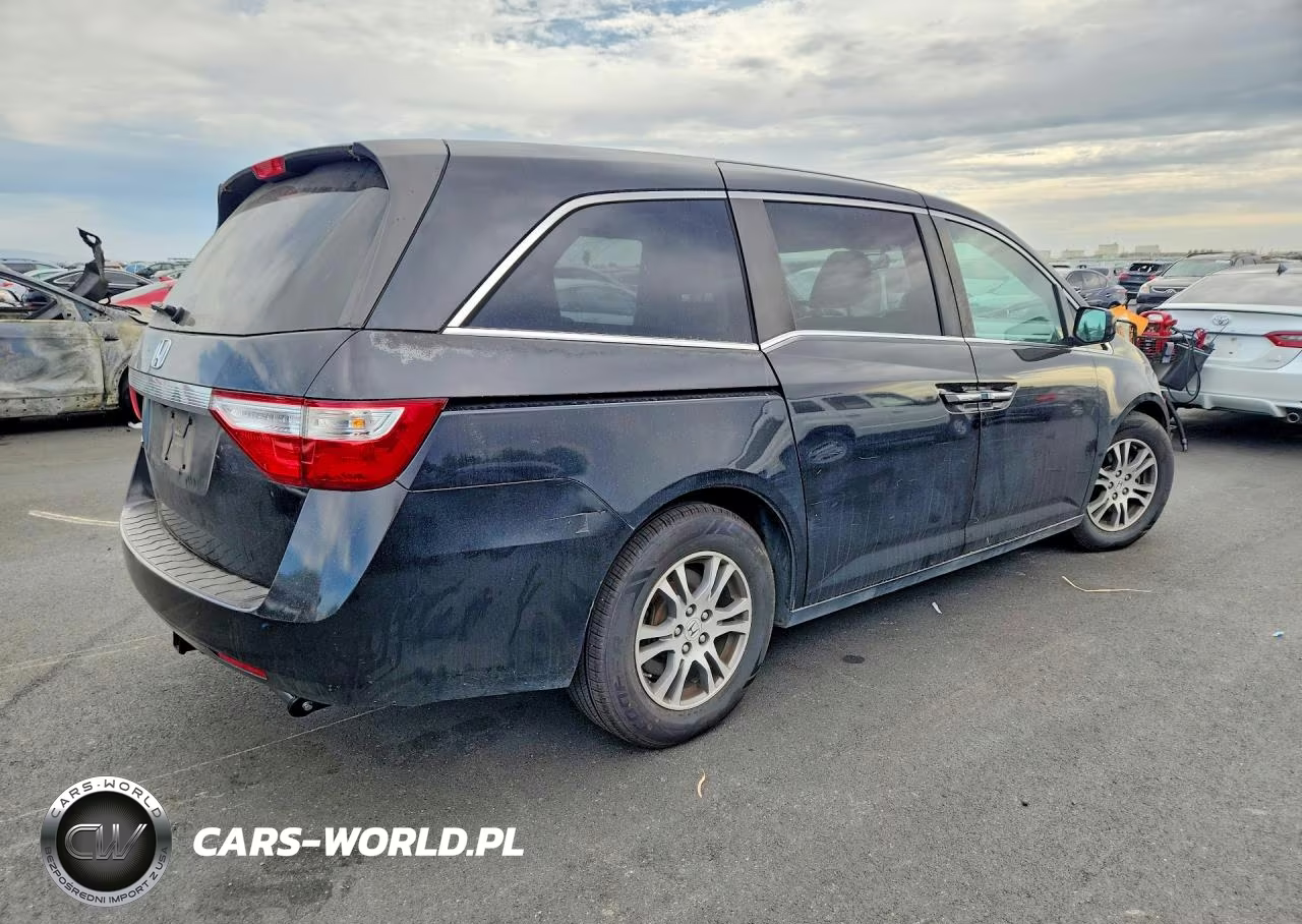 2013 Honda Odyssey Exl VIN:5FNRL5H68DB045909 - 3