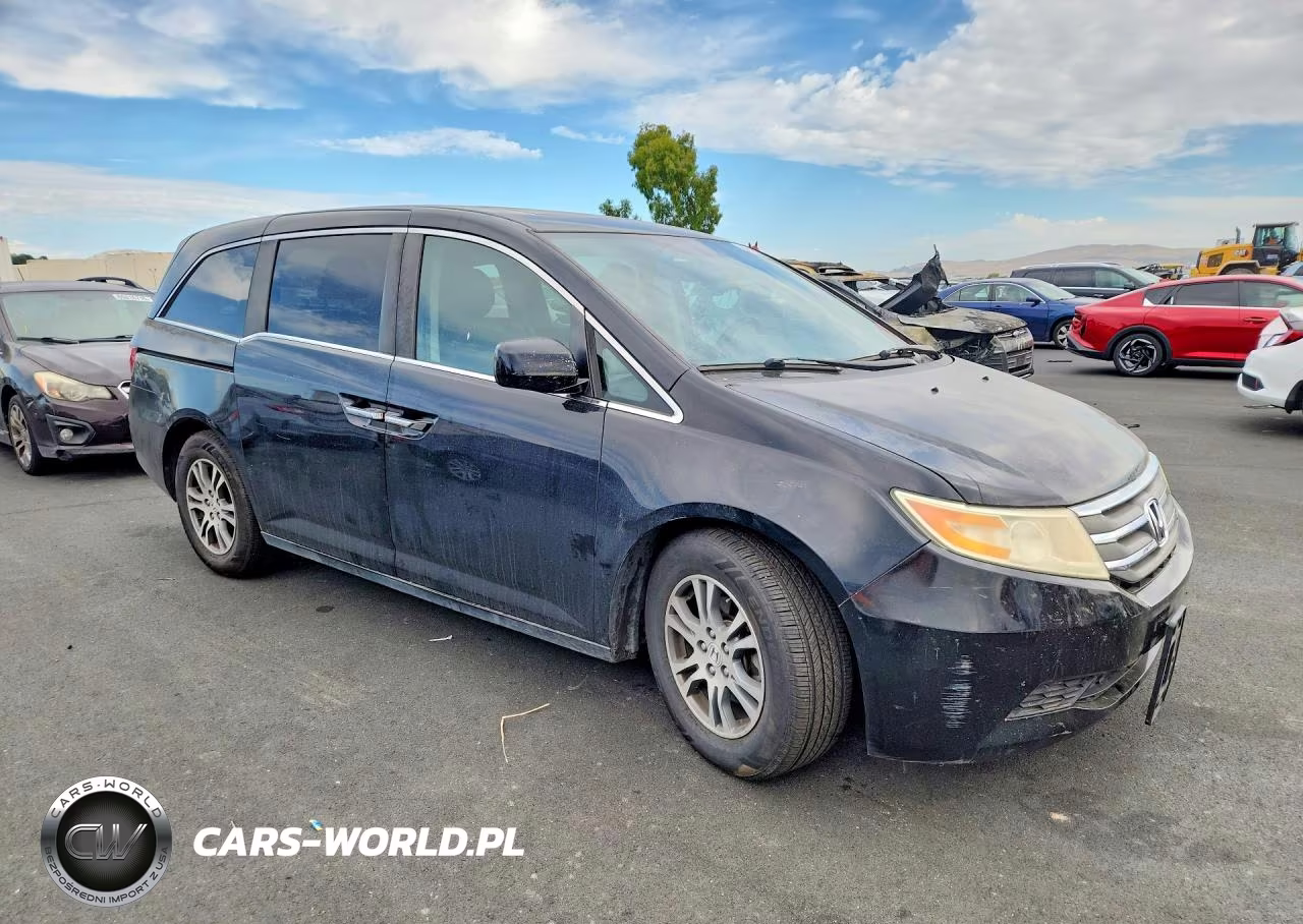 2013 Honda Odyssey Exl VIN:5FNRL5H68DB045909 - 4