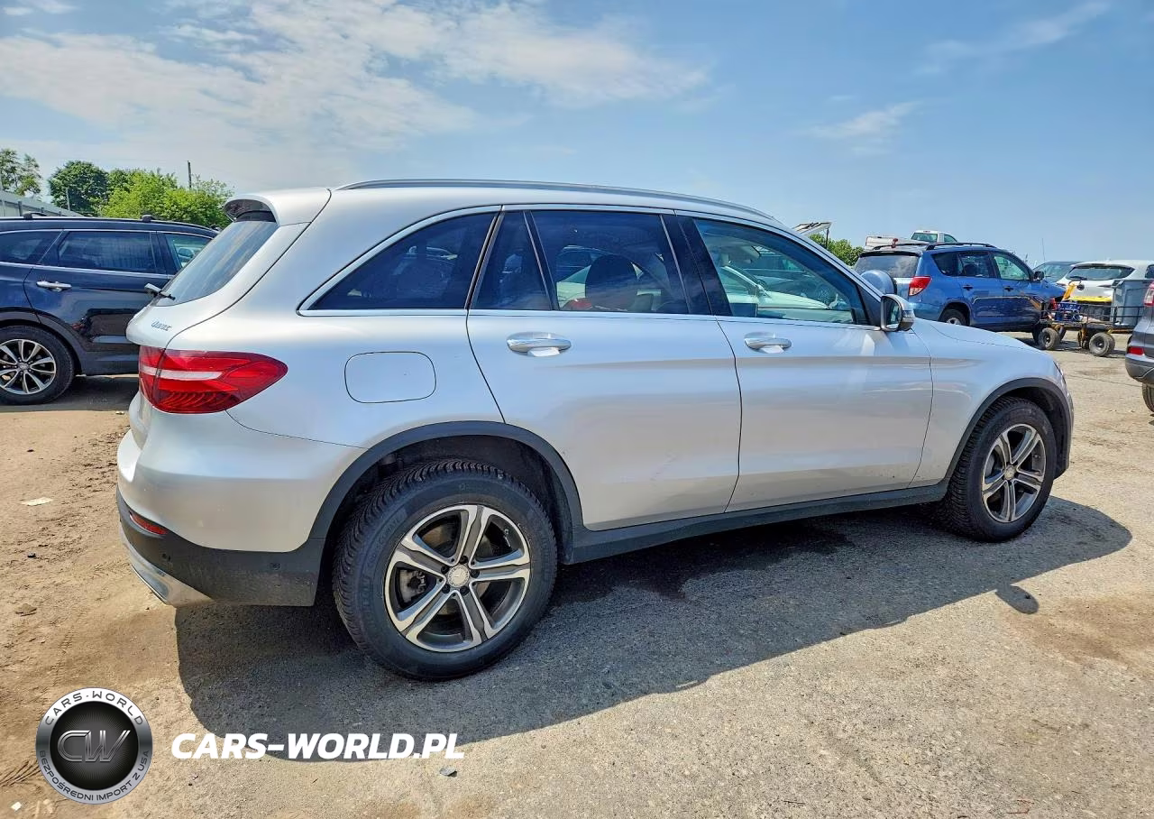 2016 Mercedes-Benz Glc 300 4Matic VIN:WDC0G4KB1GF061375 - 3