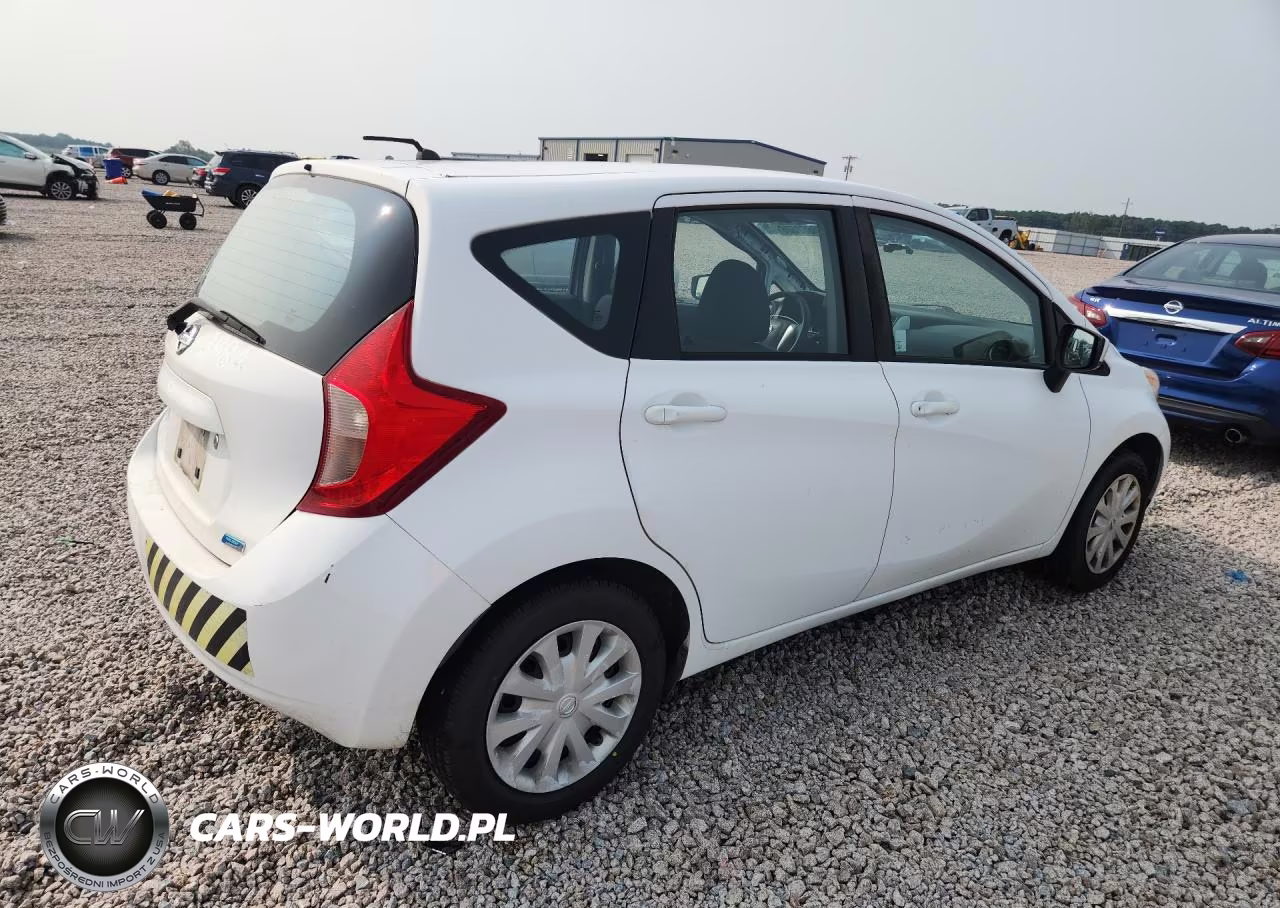 2016 Nissan Versa Note S Plus VIN:3N1CE2CP8GL397542 - 3