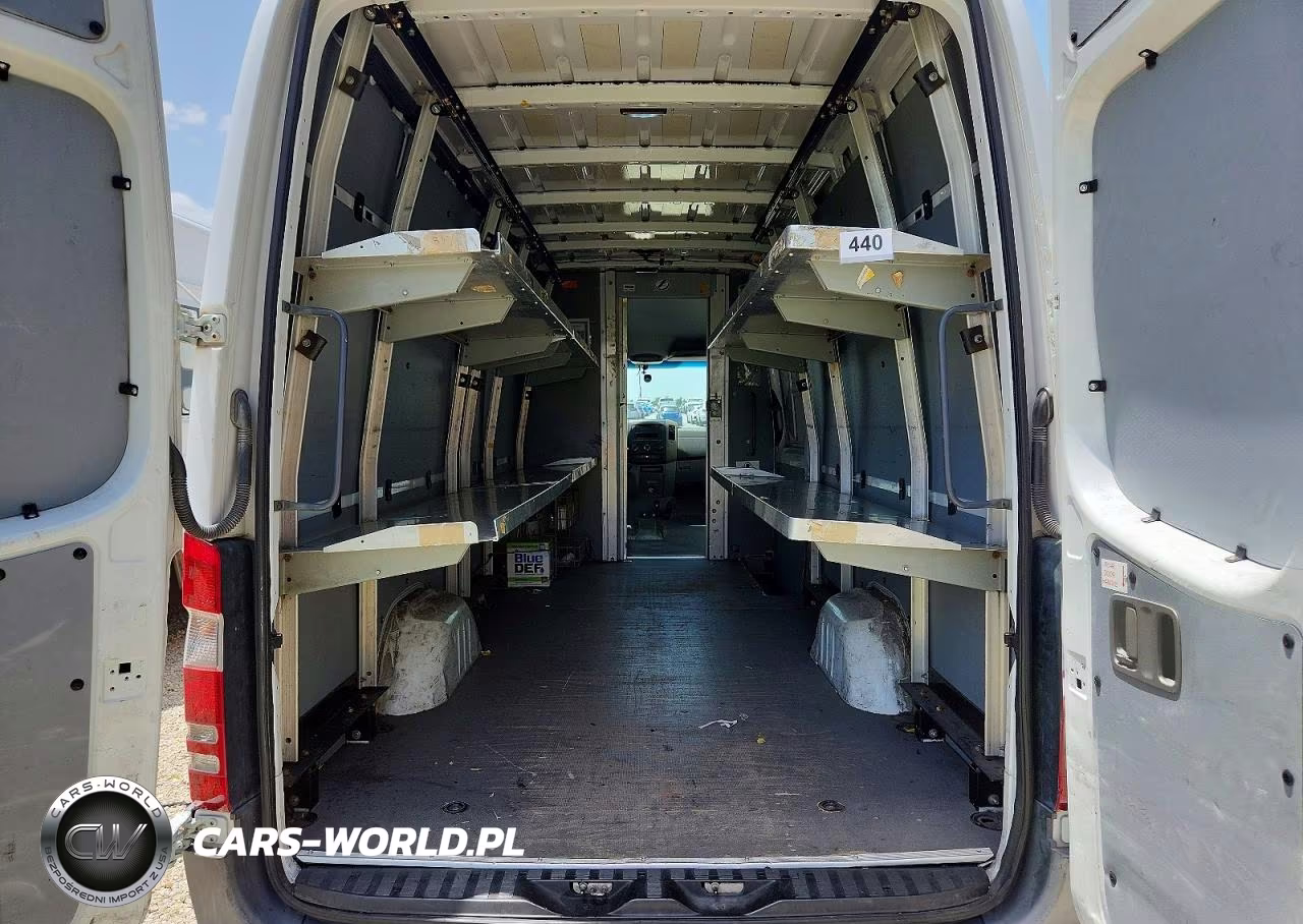 2011 Mercedes-Benz Sprinter 2500 VIN:WD3PE8CB0B5595024 - 10
