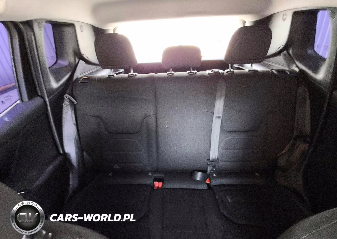 2020 Jeep Renegade Latitude VIN:ZACNJABB6LPK93812 - 10