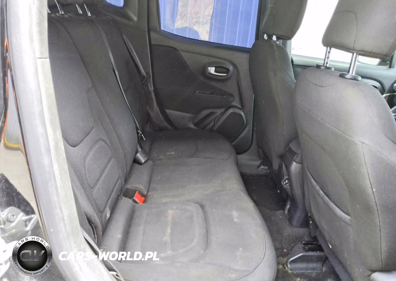 2020 Jeep Renegade Latitude VIN:ZACNJABB6LPK93812 - 11