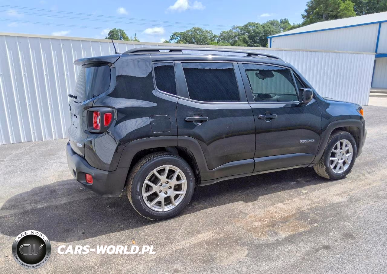2020 Jeep Renegade Latitude VIN:ZACNJABB6LPK93812 - 3