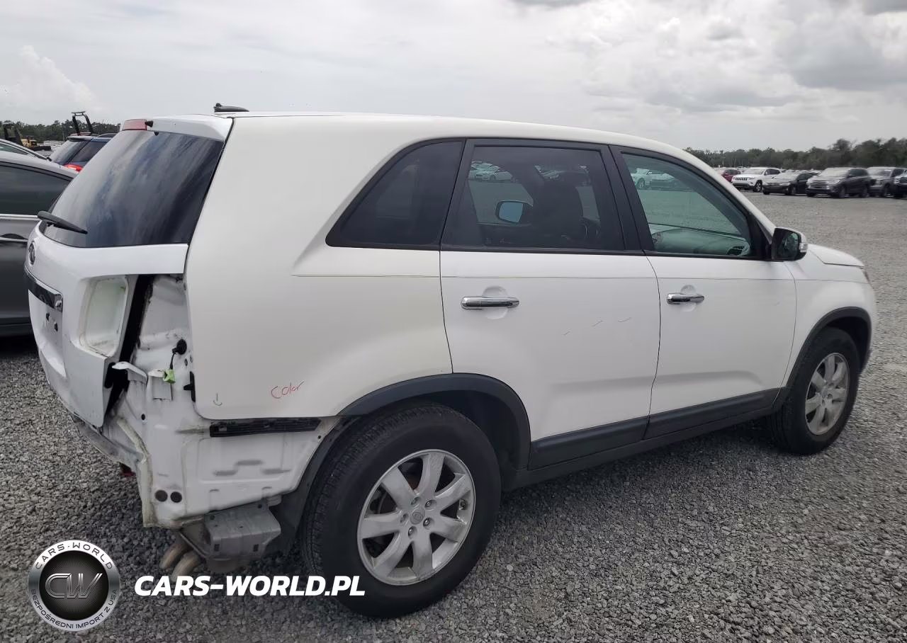 2011 Kia Sorento Lx VIN:5XYKT3A18BG020258 - 3