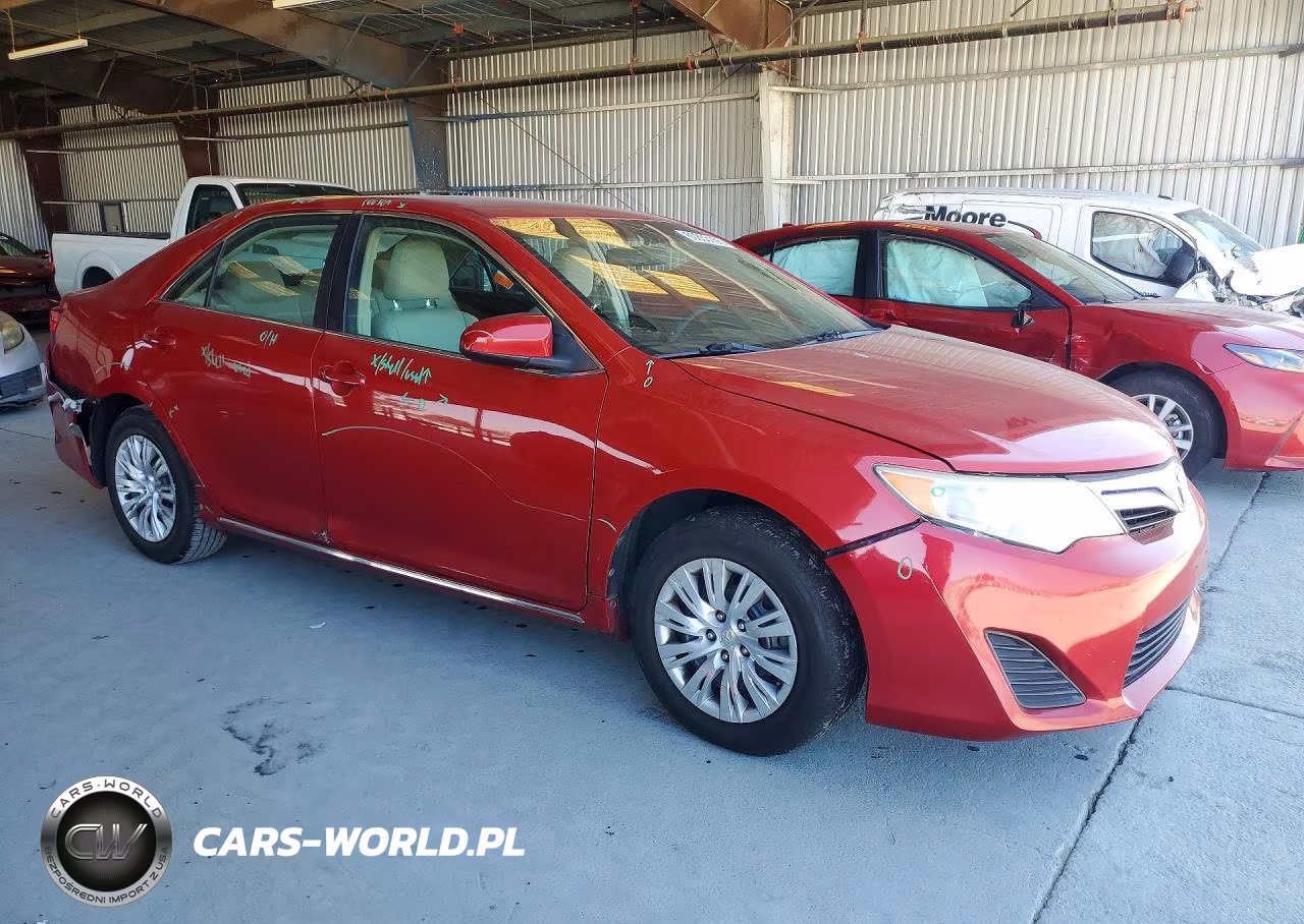2014 Toyota Camry Le VIN:4T4BF1FK0ER424429 - 4