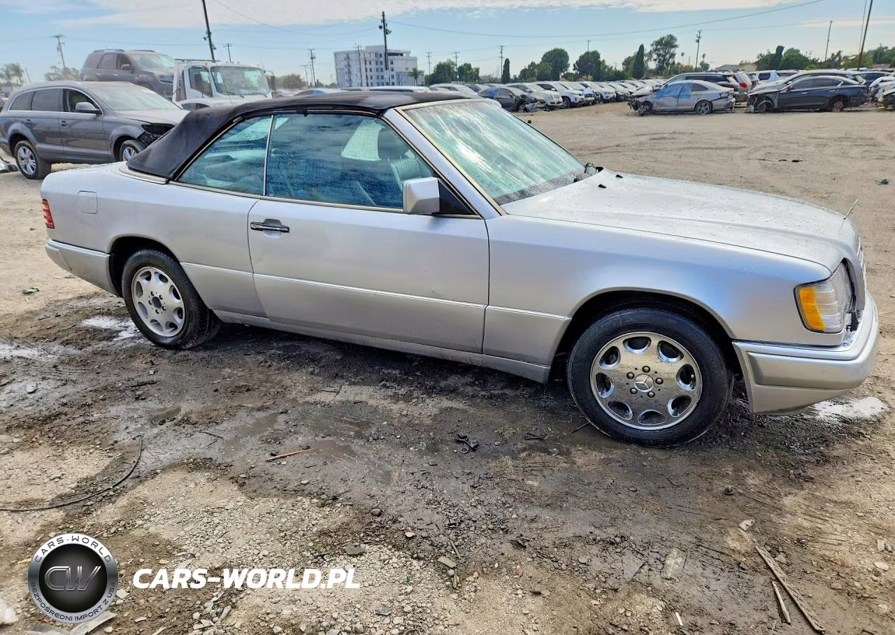 1995 Mercedes-Benz E 320 VIN:WDBEA66E7SC185995 - 4