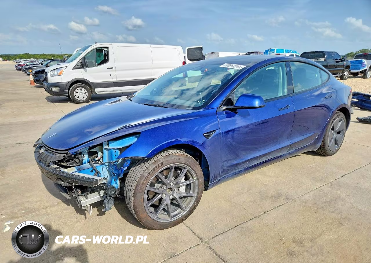 2023 Tesla Model 3 – zdjęcie 1 z 13