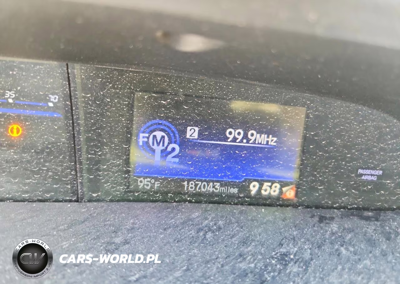 2015 Honda Civic Lx VIN:2HGFB2F52FH518085 - 9