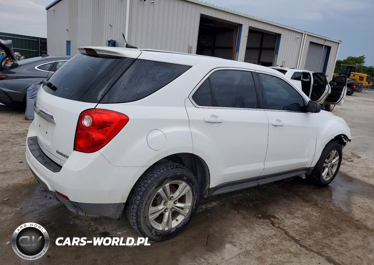 2014 Chevrolet Equinox Ls VIN:1GNALAEK0EZ111315 - 3