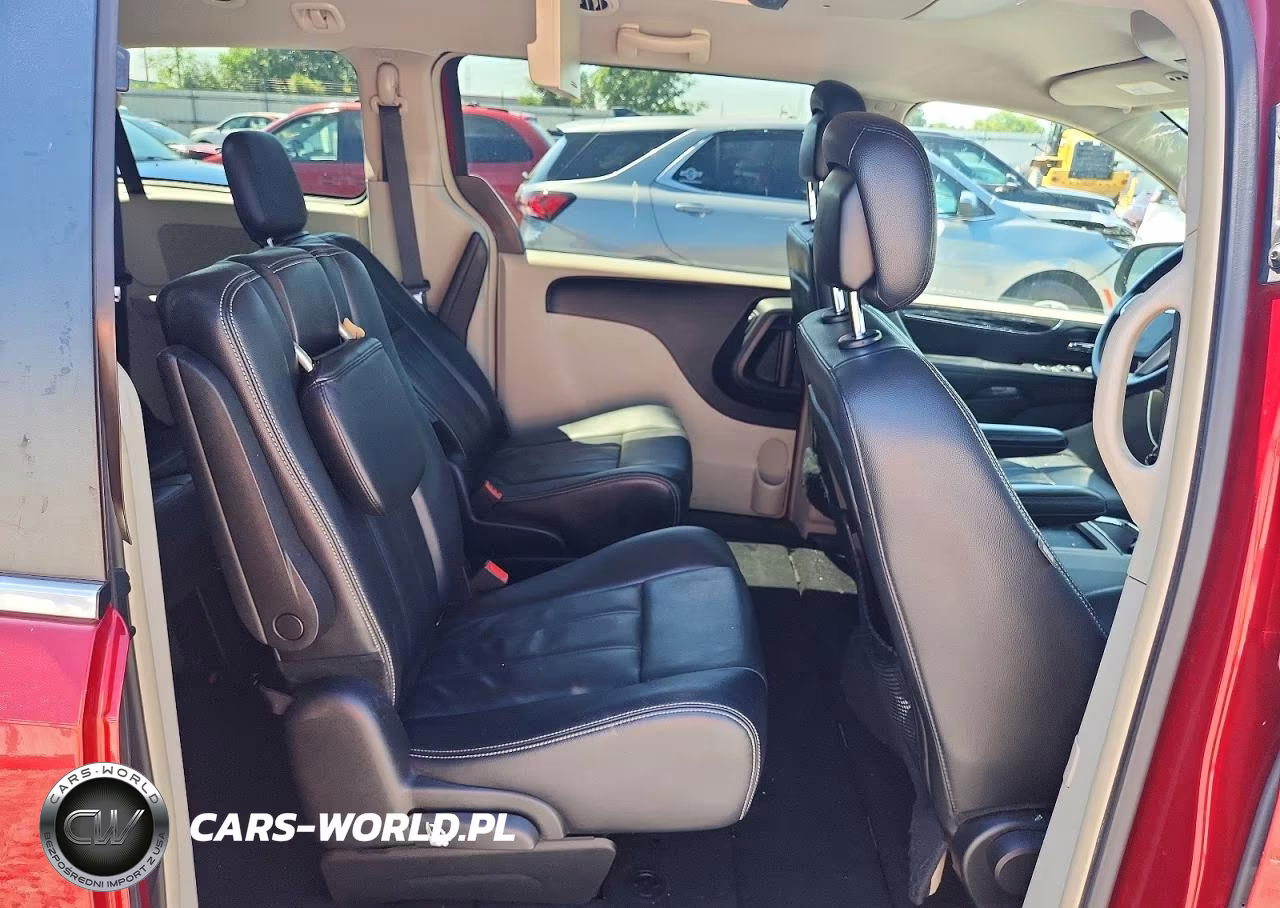 2014 Chrysler Town & Country Touring VIN:2C4RC1BGXER447463 - 11