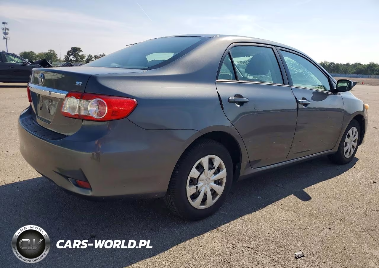 2011 Toyota Corolla Le VIN:2T1BU4EEXBC642338 - 3