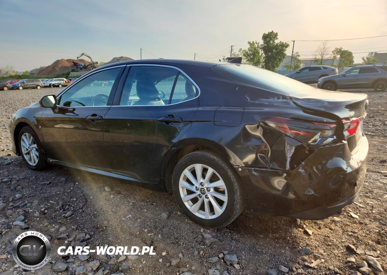 2021 Toyota Camry Le VIN:4T1C11AK0MU468014 - 2