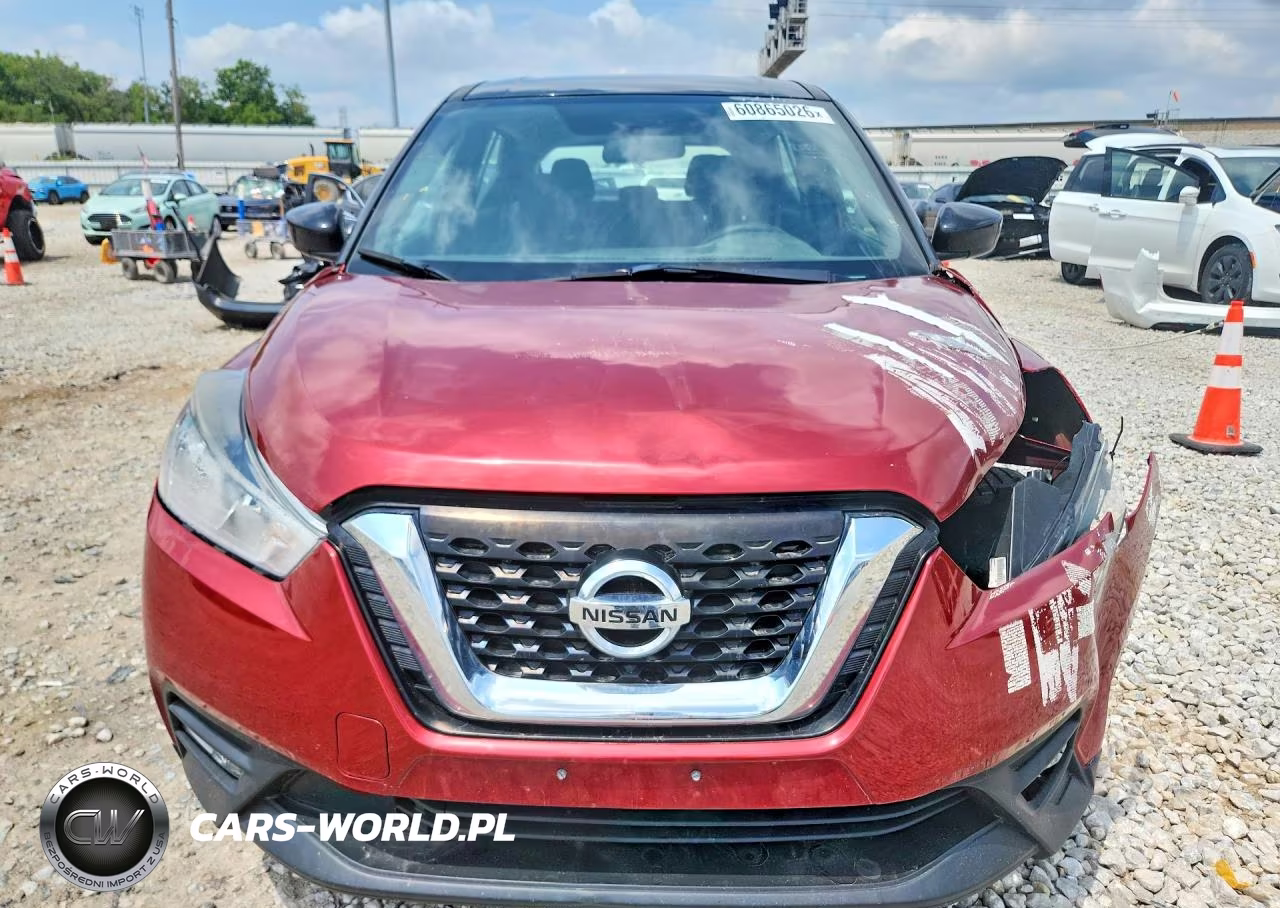 2018 Nissan Kicks S VIN:3N1CP5CU8JL512472 - 5