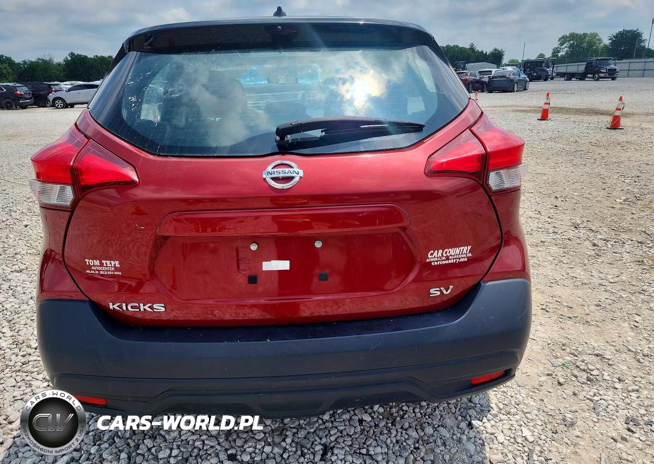 2018 Nissan Kicks S VIN:3N1CP5CU8JL512472 - 6