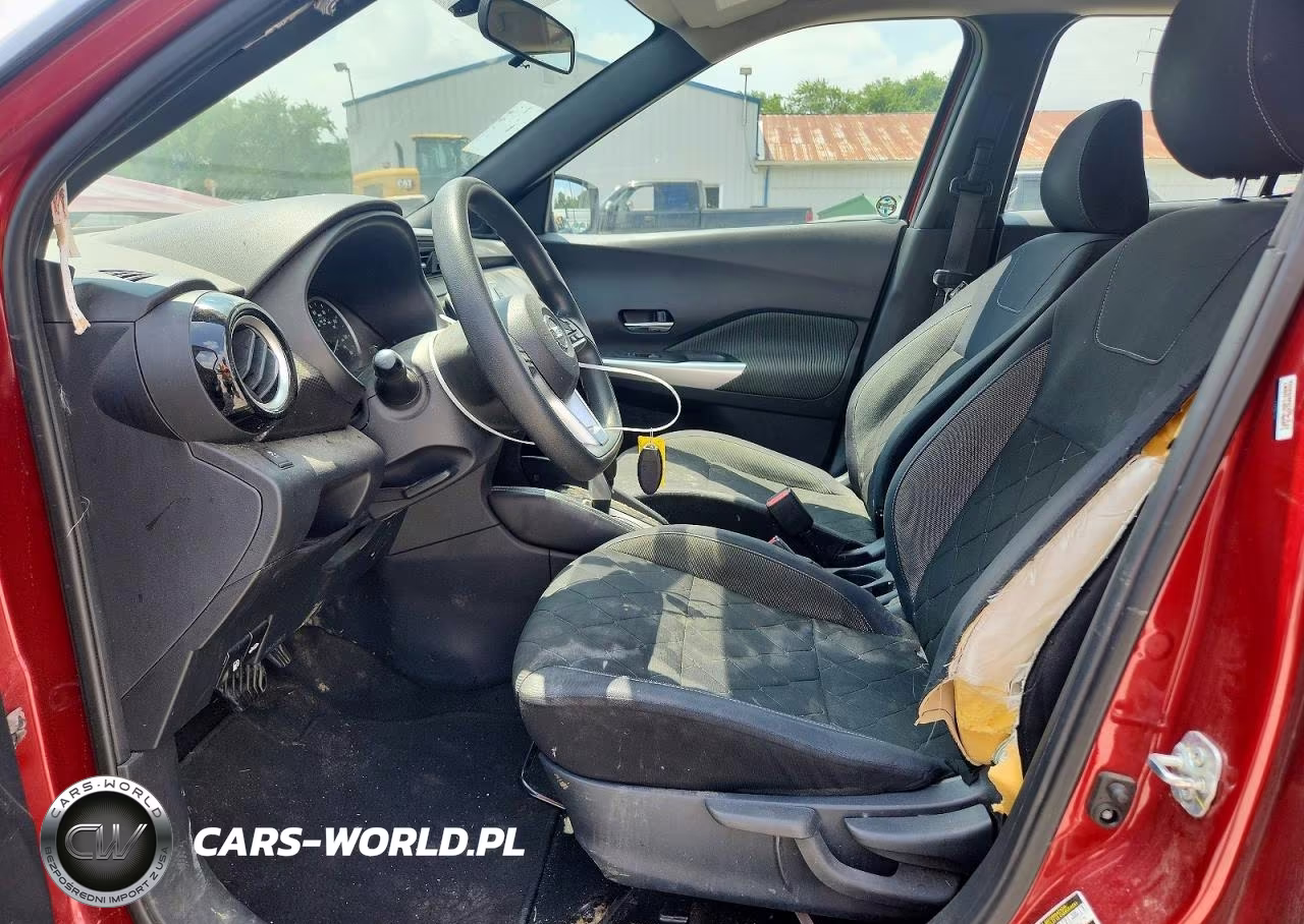 2018 Nissan Kicks S VIN:3N1CP5CU8JL512472 - 7