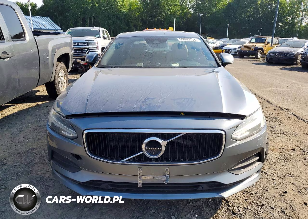 2018 Volvo S90 T6 Momentum VIN:LVY992MK8JP020423 - 5