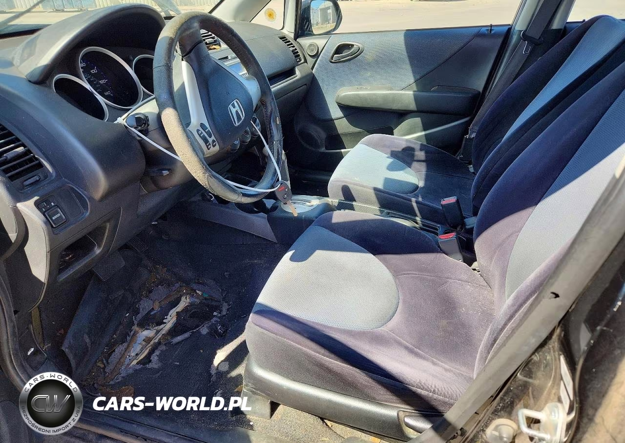 2007 Honda Fit S VIN:JHMGD386X7S017236 - 7