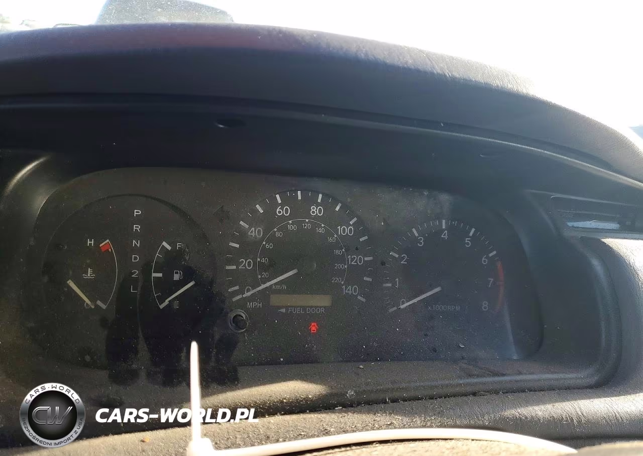 2001 Toyota Camry Le VIN:JT2BG22KX10564960 - 9