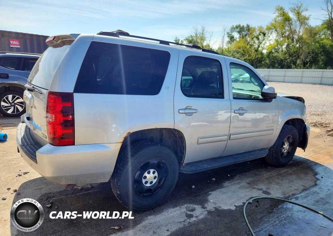 2014 Chevrolet Tahoe K1500 Lt VIN:1GNSKBE04ER176244 - 3