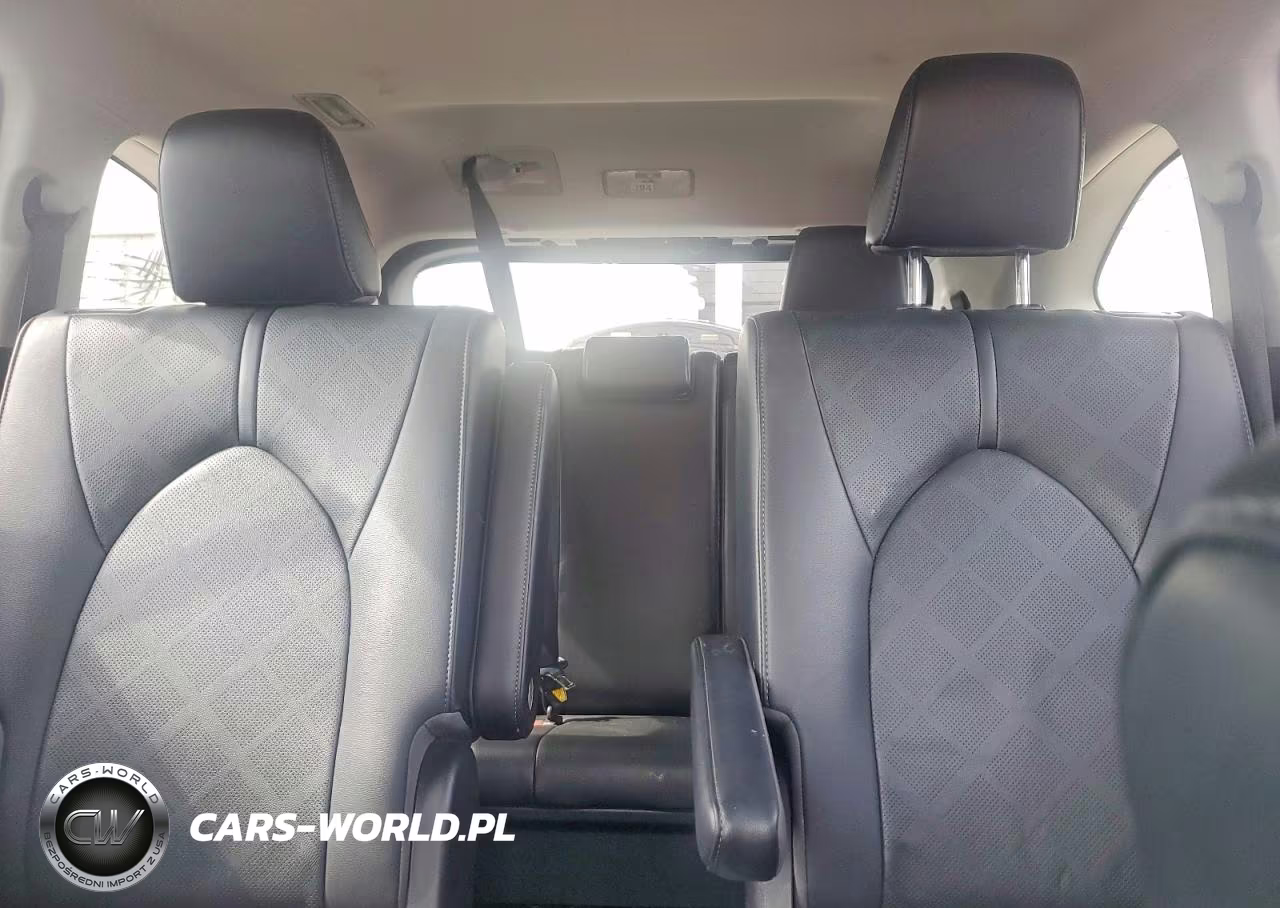 2021 Toyota Highlander Hybrid Platinum VIN:5TDEBRCH8MS068328 - 10