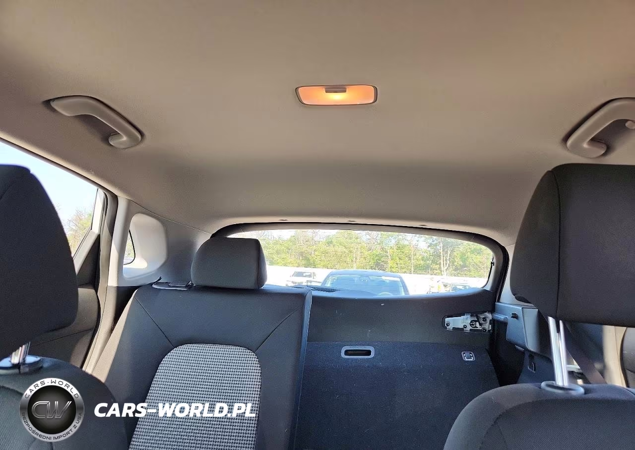 2020 Hyundai Kona Se VIN:KM8K1CAA8LU510524 - 10