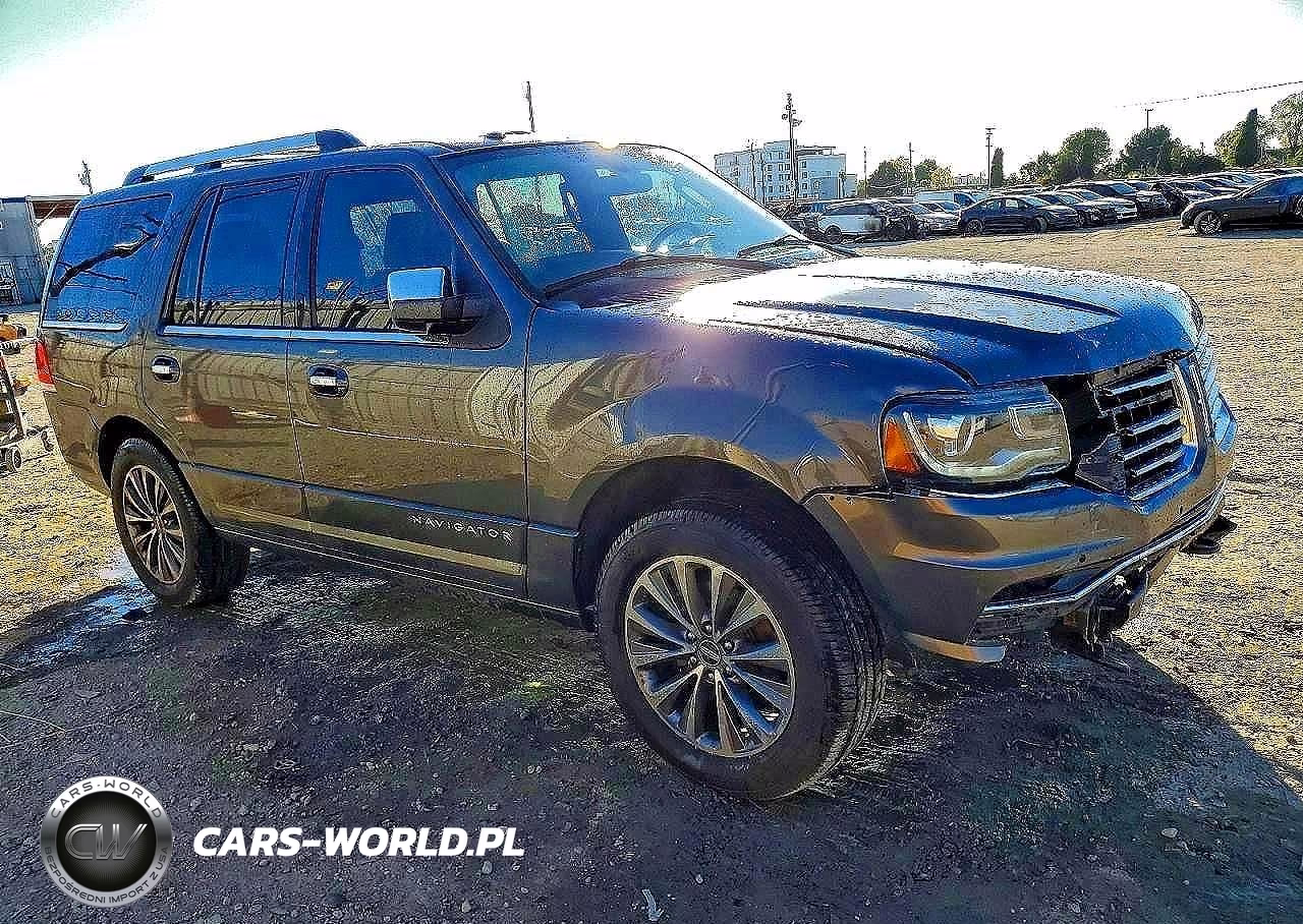 2015 Lincoln Navigator VIN:5LMJJ2HT8FEJ01738 - 4