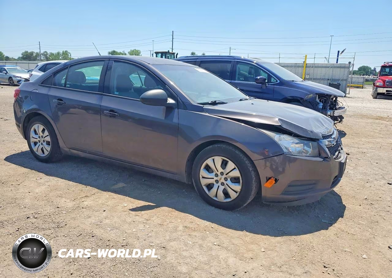 2014 Chevrolet Cruze Ls VIN:1G1PA5SG8E7440428 - 4