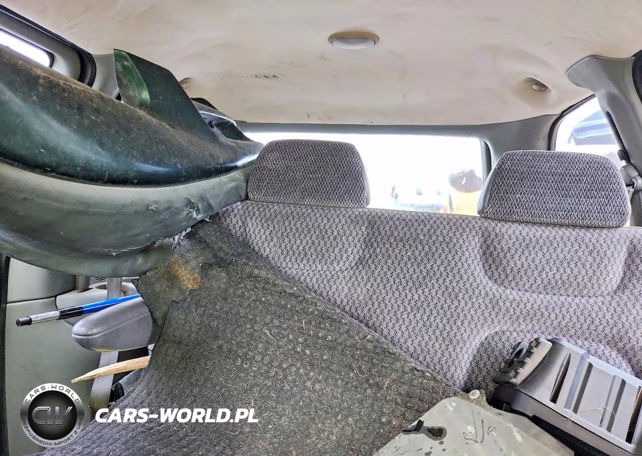 1998 Dodge Caravan VIN:2B4FP25B6WR764782 - 10