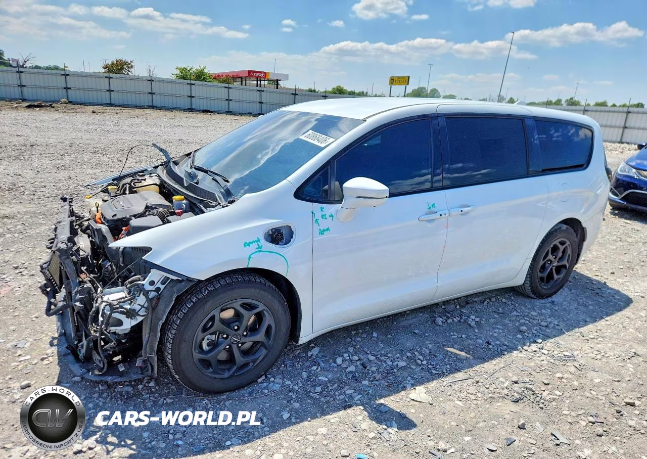 2022 Chrysler Pacifica Hybrid Touring L