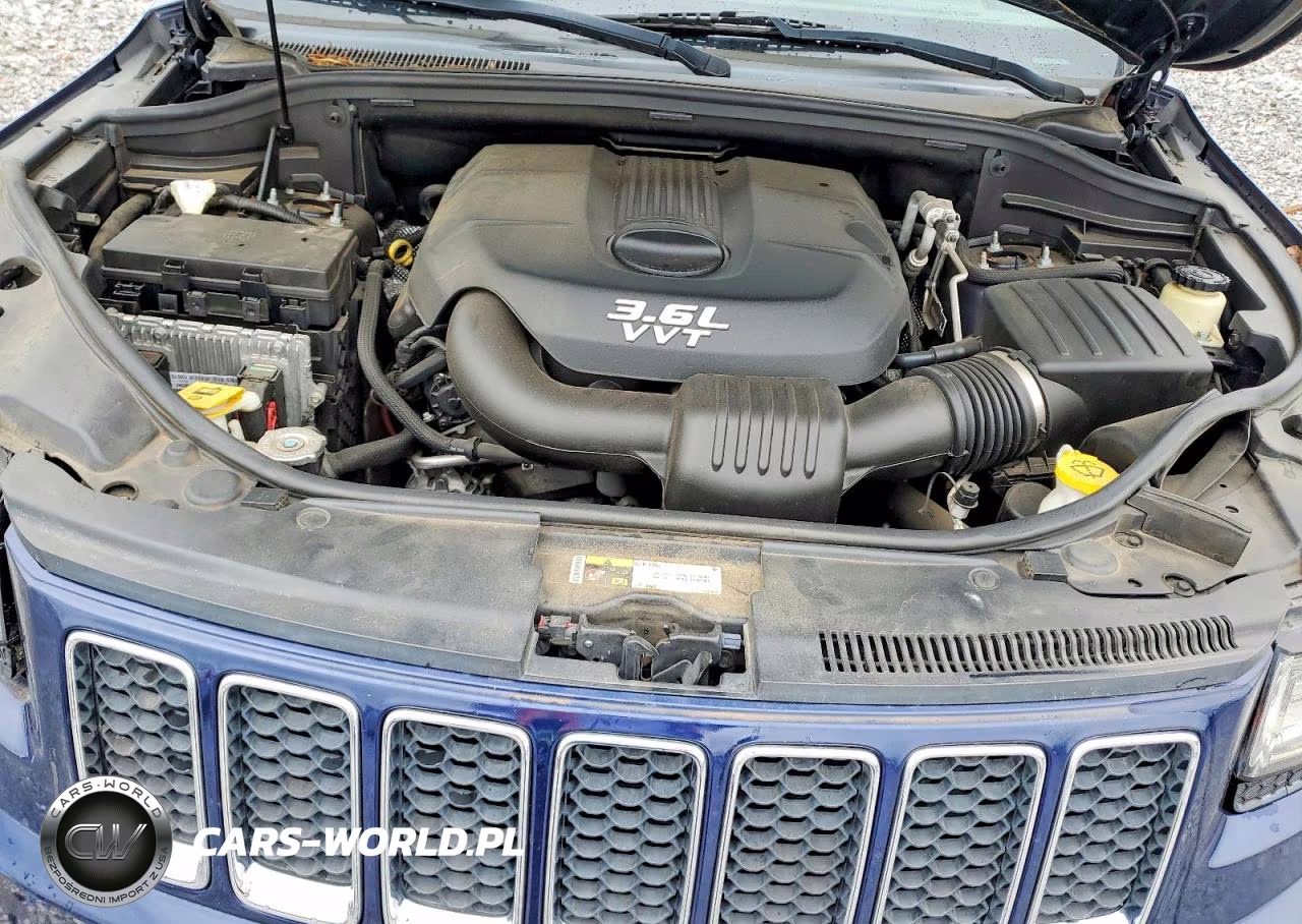 2014 Jeep Grand Cherokee Overland VIN:1C4RJECG1EC173770 - 12