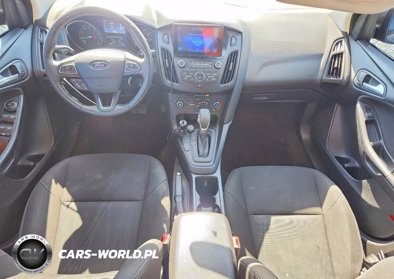 2017 Ford Focus Se VIN:1FADP3F22HL243090 - 8