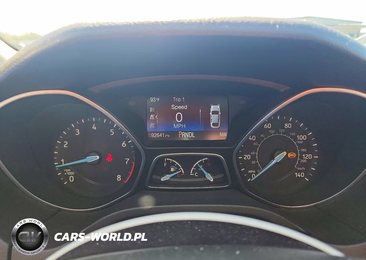 2017 Ford Focus Se VIN:1FADP3F22HL243090 - 9