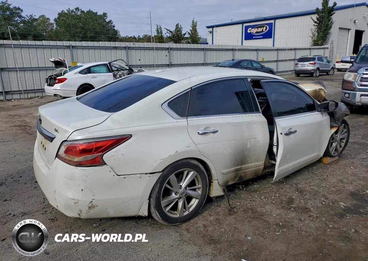 2015 Nissan Altima 2.5 VIN:1N4AL3AP7FN354463 - 3