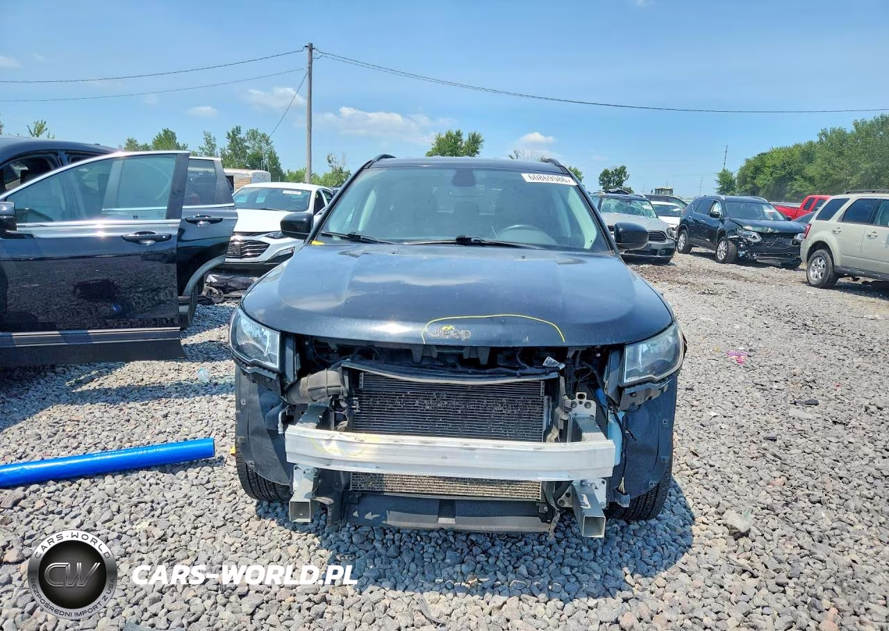 2019 Jeep Compass Latitude VIN:3C4NJCBB7KT726706 - 5
