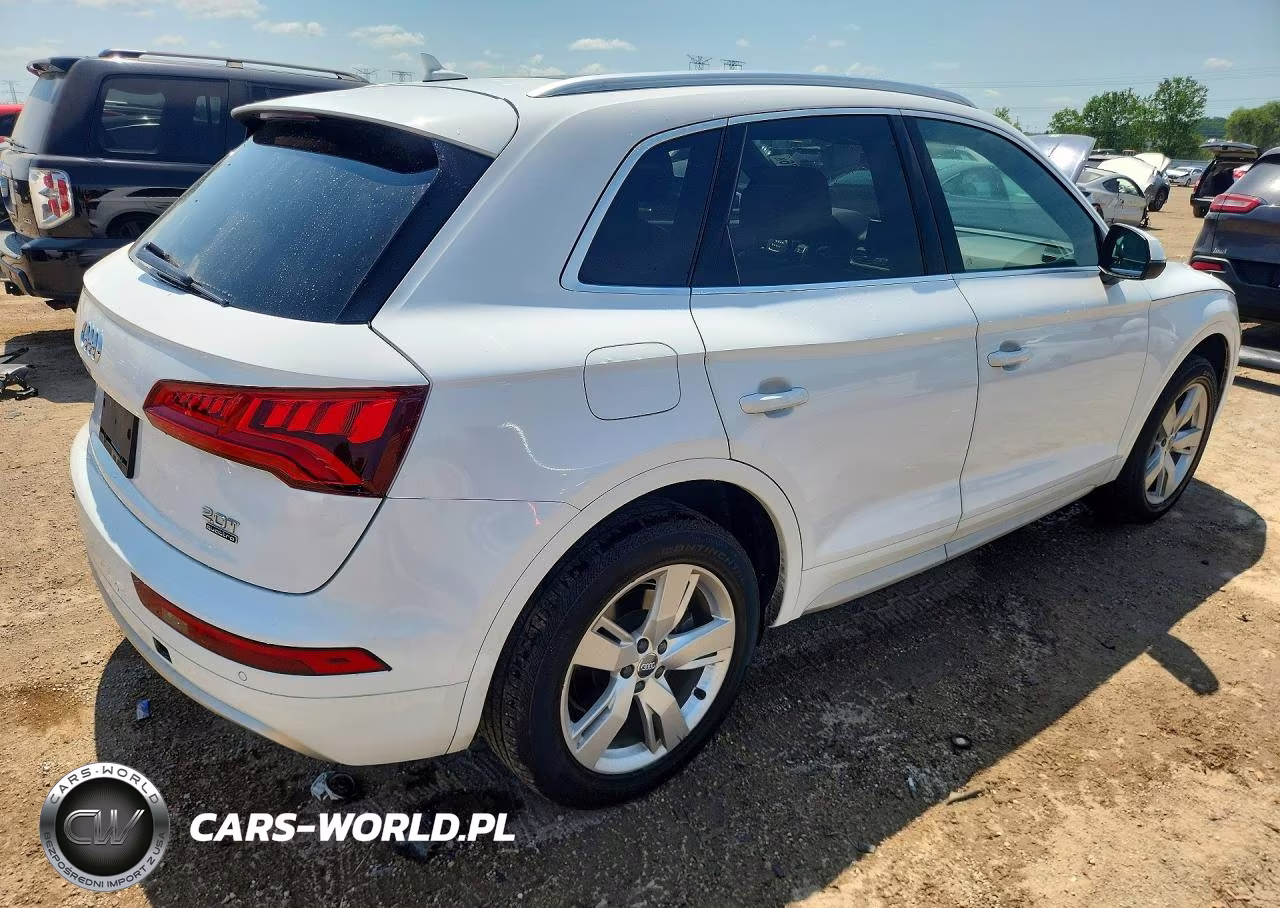 2018 Audi Q5 Premium Plus VIN:WA1BNAFY3J2111381 - 3