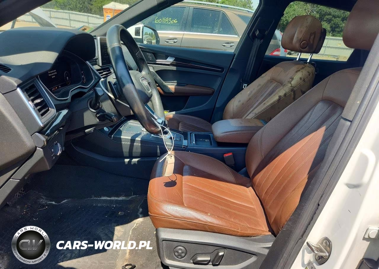 2018 Audi Q5 Premium Plus VIN:WA1BNAFY3J2111381 - 7