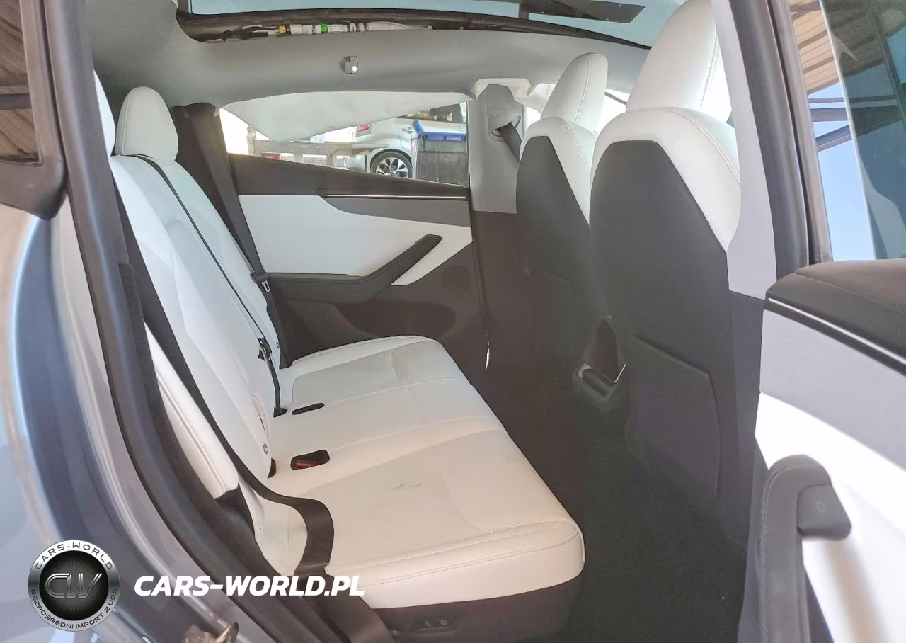 2026 Tesla Model Y VIN:7SAYGDED7TA461686 - 10