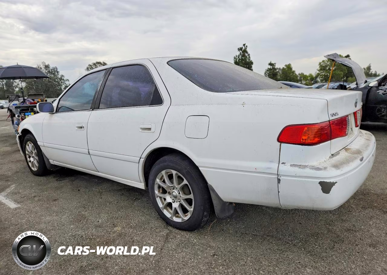 2000 Toyota Camry Le VIN:JT2BG22K7Y0424794 - 2